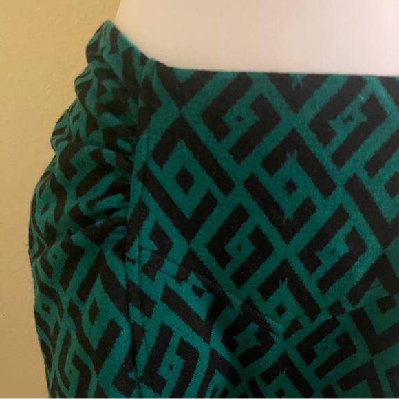 Diane Von Furstenberg fitted skirt - Picture 2 of 5